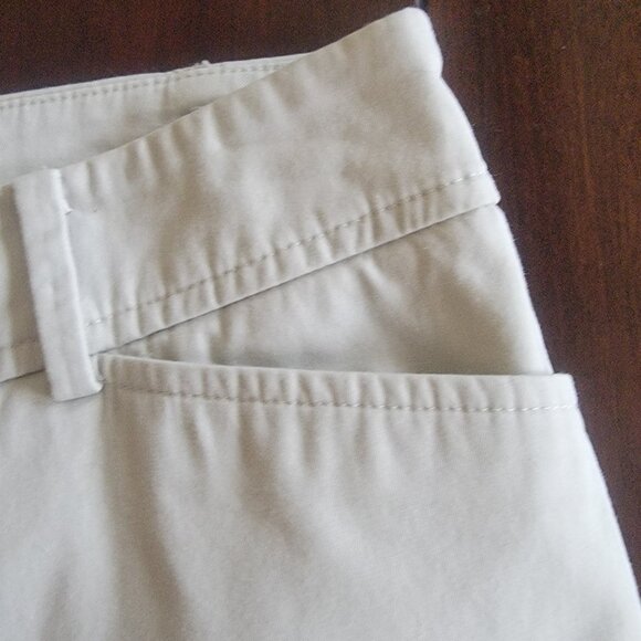 Talbots Perfect Short khaki size 6 - Picture 4 of 7